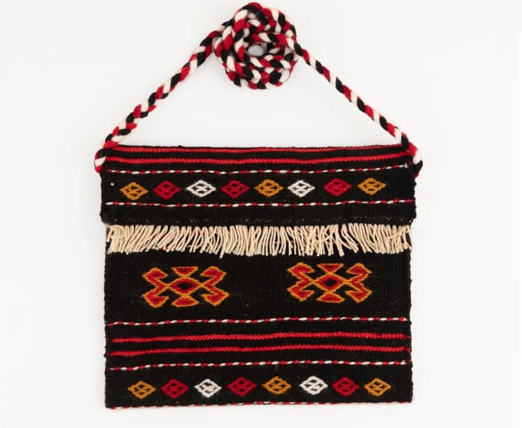 تصویر 3 از کیف دستی گلیمی ترکمنی با الگو های هندسی و بیان بصری متمایز